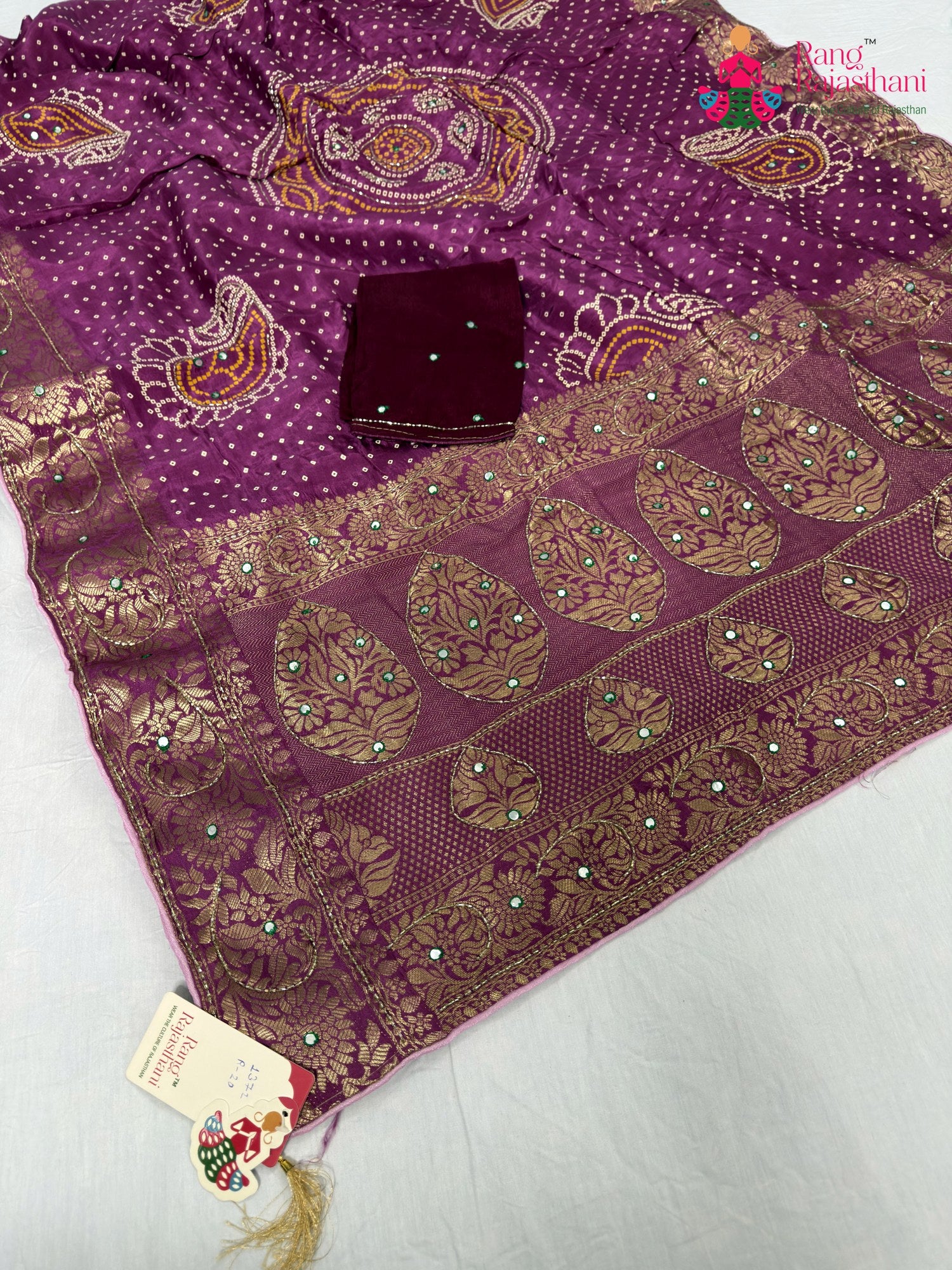 pallu detailing of purple pure russian silk bandhani saree