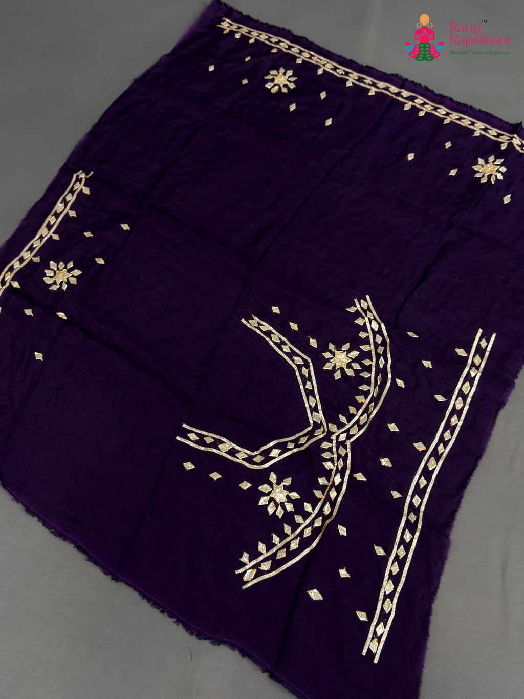 pallu detailing of purple pure upada silk gota patti blouse 3810