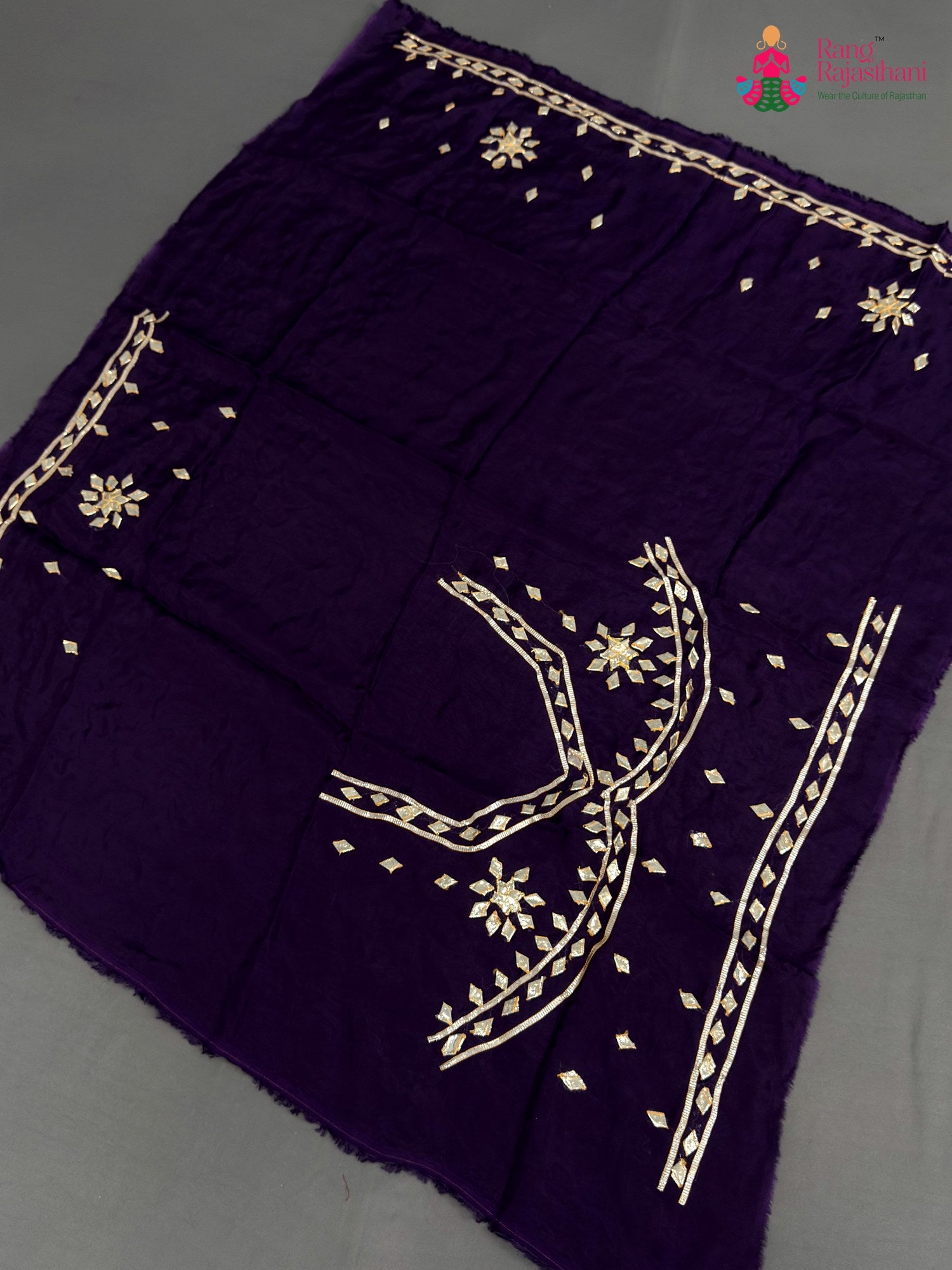 pallu detailing of purple pure upada silk gota patti blouse 3810
