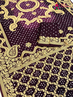 design pattern of burgundy saree