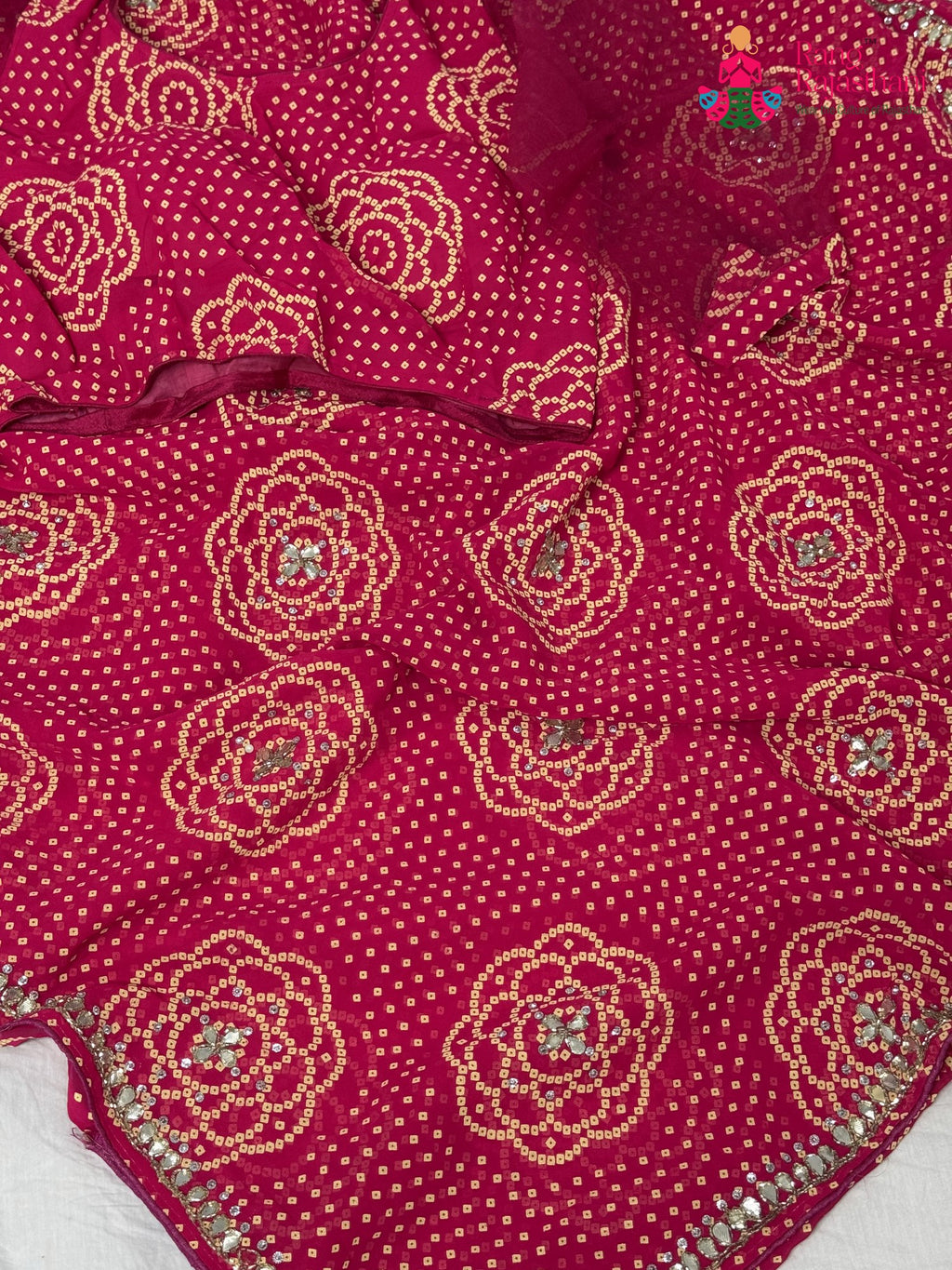 fabric texture of rani fabric saree
