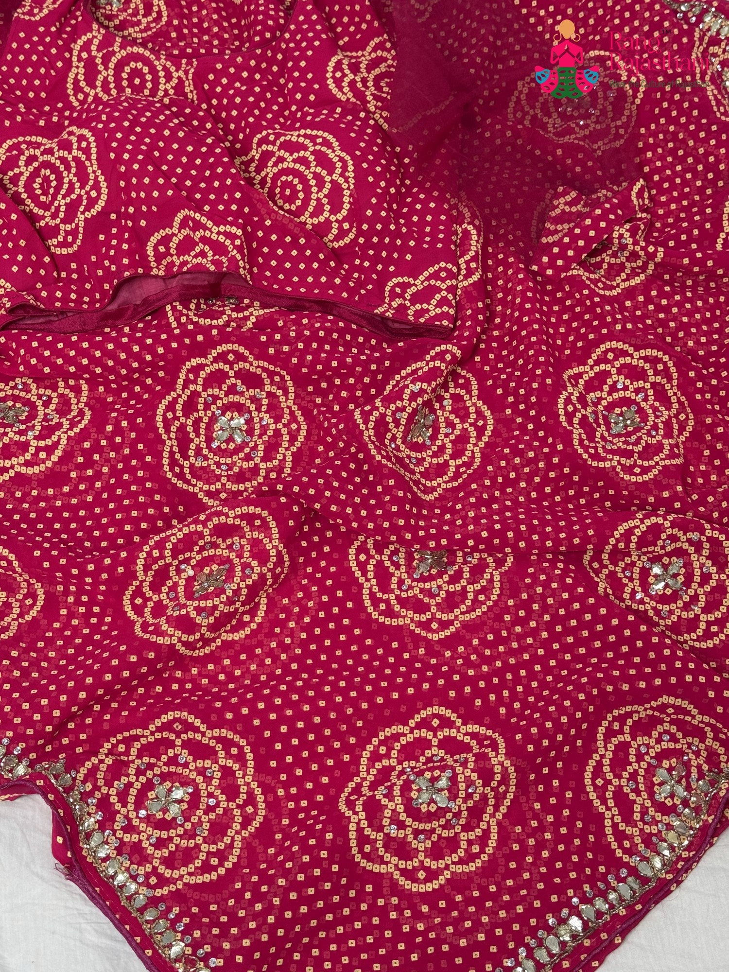 fabric texture of rani fabric saree