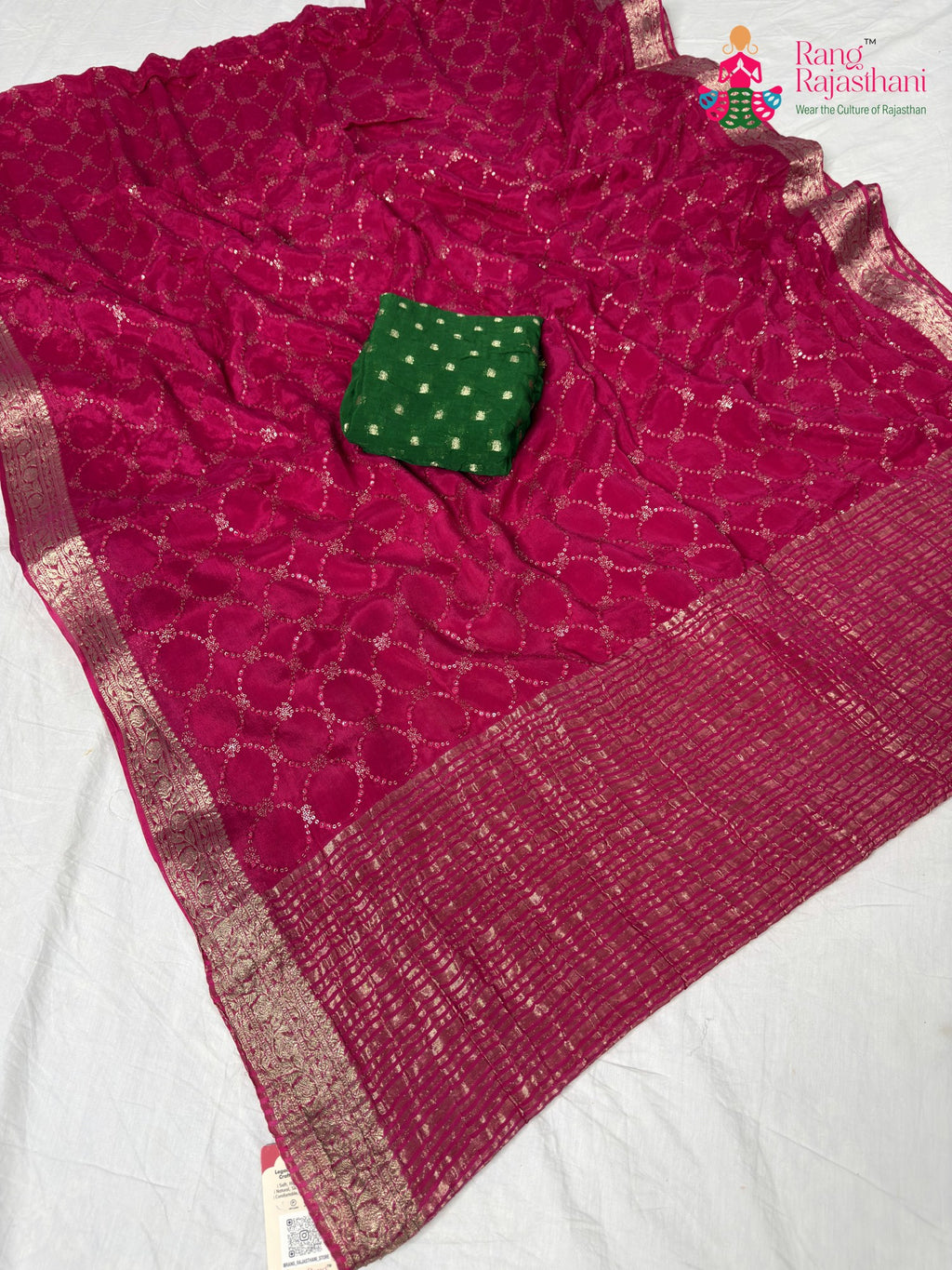 fabric texture of rani fabric saree