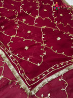 pallu detailing of rani pure chiffon gota patti saree
