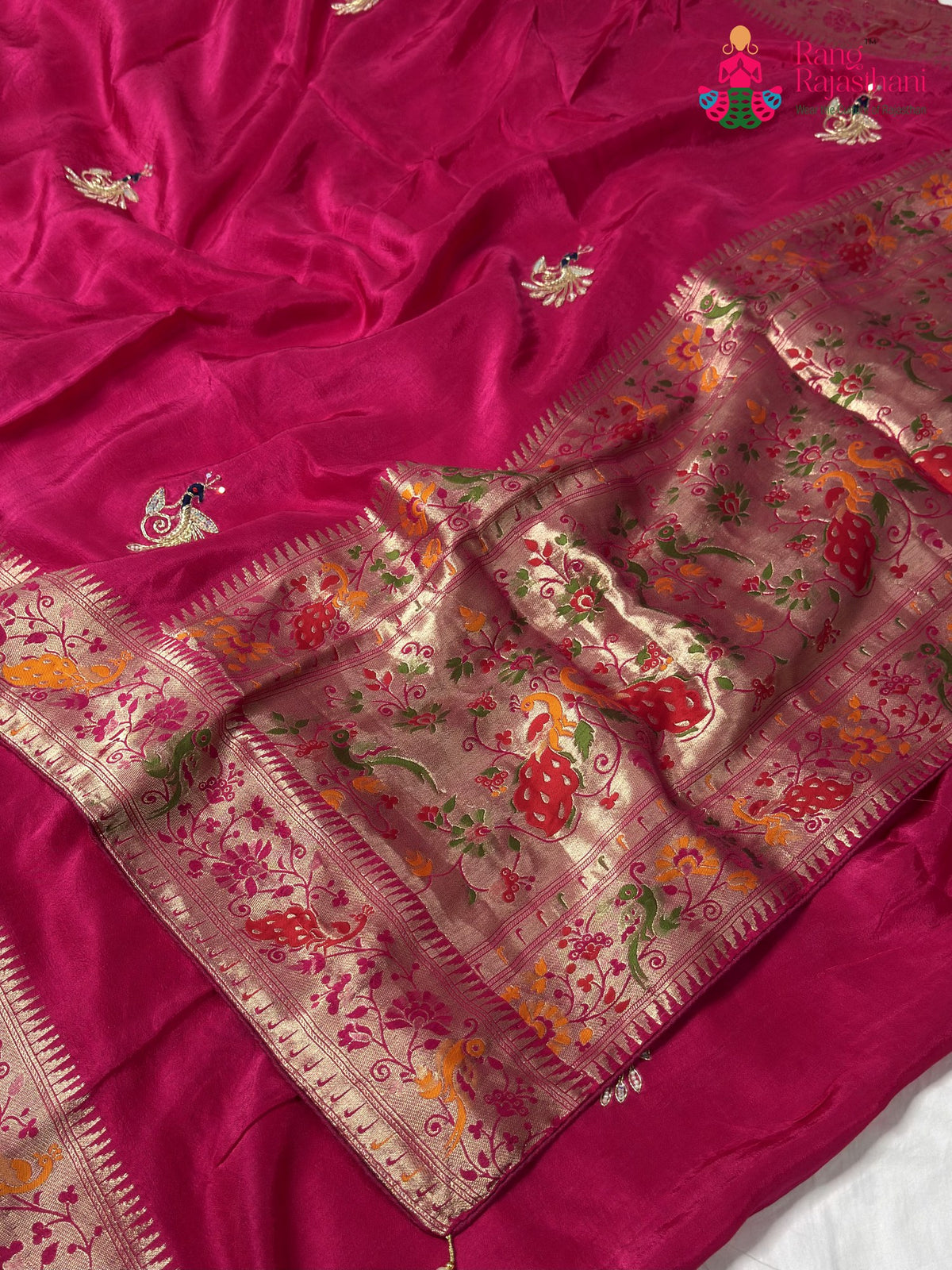 fabric texture of rani pure russsian silk hand saree
