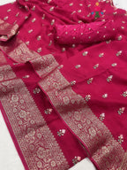 pallu detailing of rani pure Russian silk resham embroidery saree 
