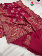 pallu detailing of rani pure Russian silk resham embroidery saree 