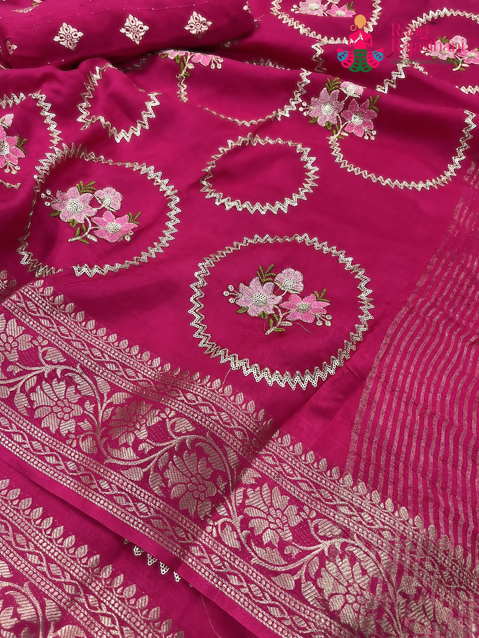 close up detailing of rani pure Russian silk sequin saree 