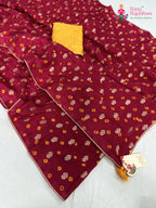 border detailing of rani pure dola silk bandhani saree