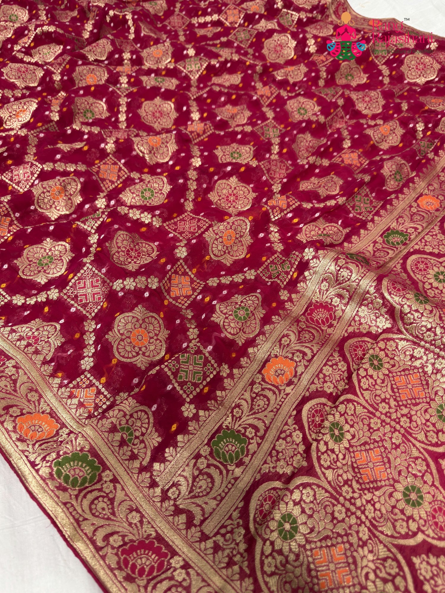 fabric texture of rani pure georgette khaddi saree