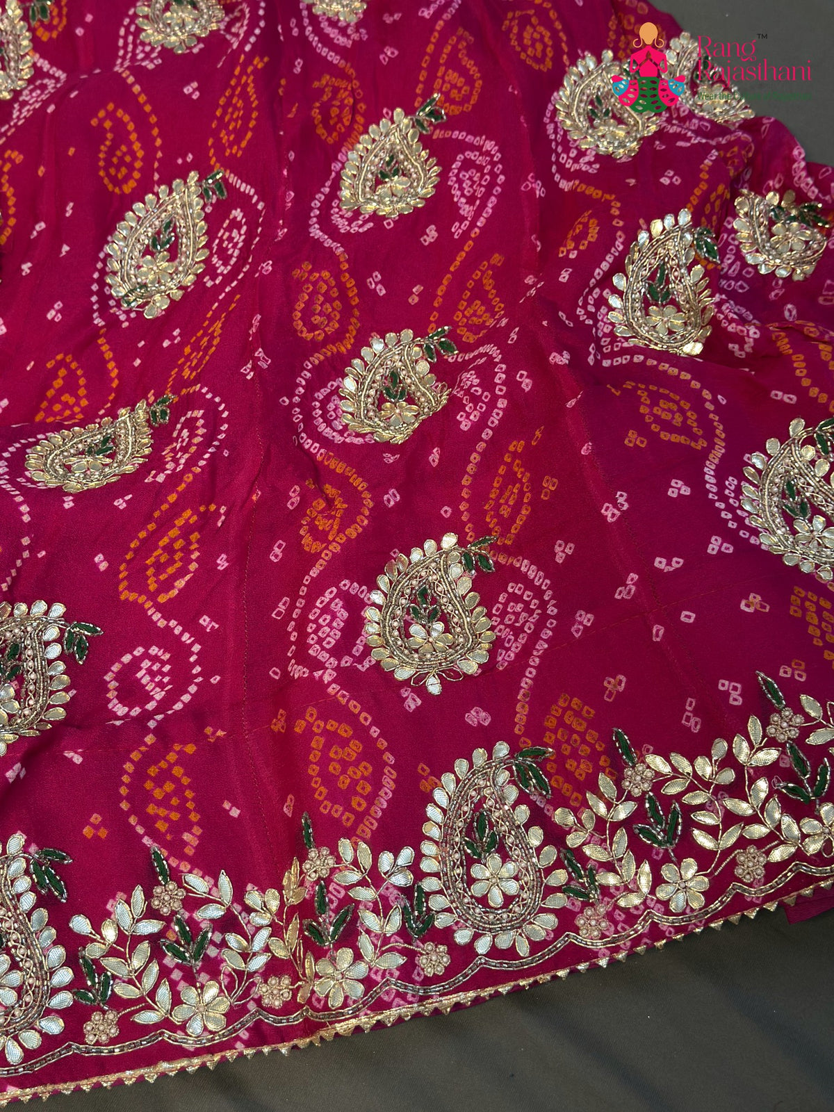 chunni detail of rani pure ojariya bandhani lehenga chunni