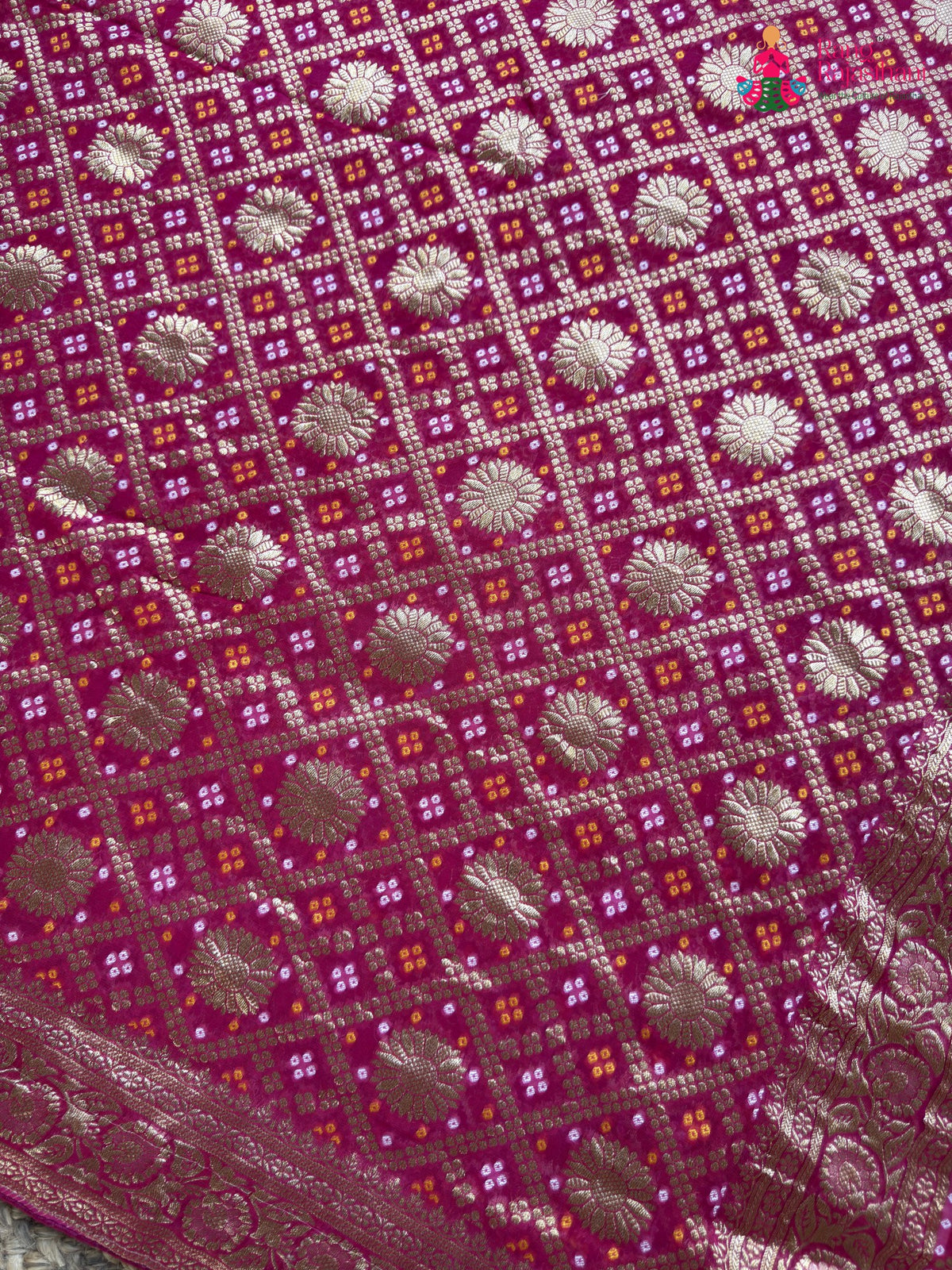 border detail of rani soft georgette banarasi zari weave gharchola saree