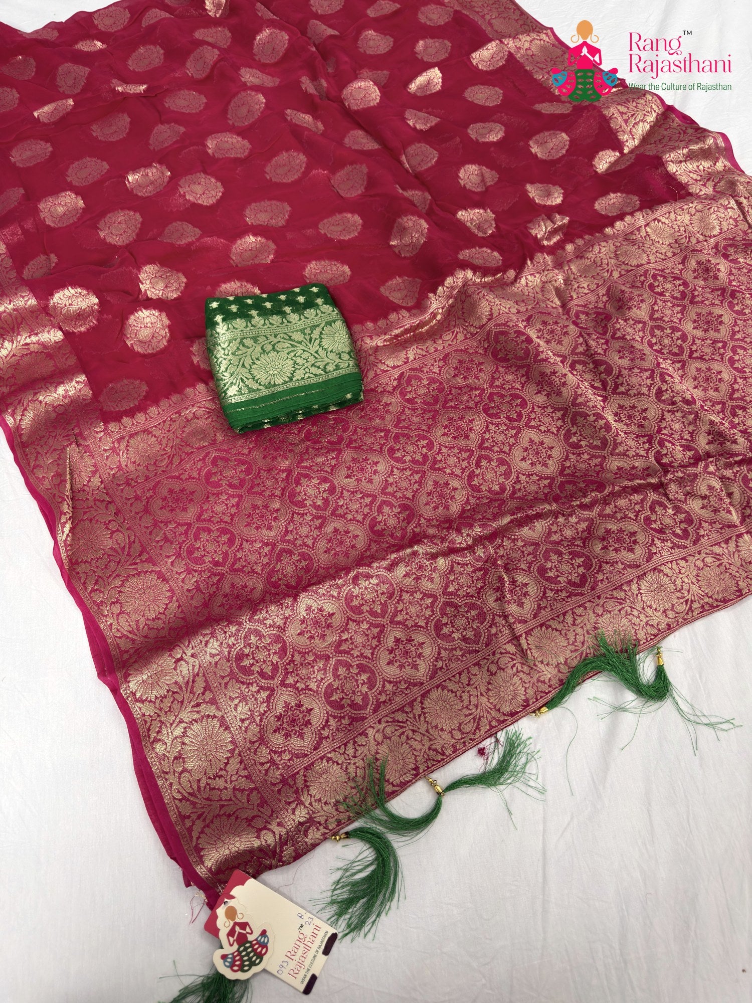 pallu detailing of rani soft georgette banarasi zari weave saree