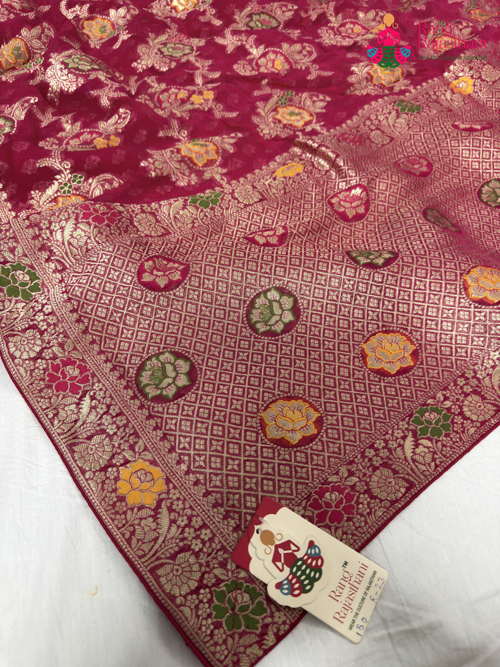pallu detailing of rani soft georgette meenakari zari saree