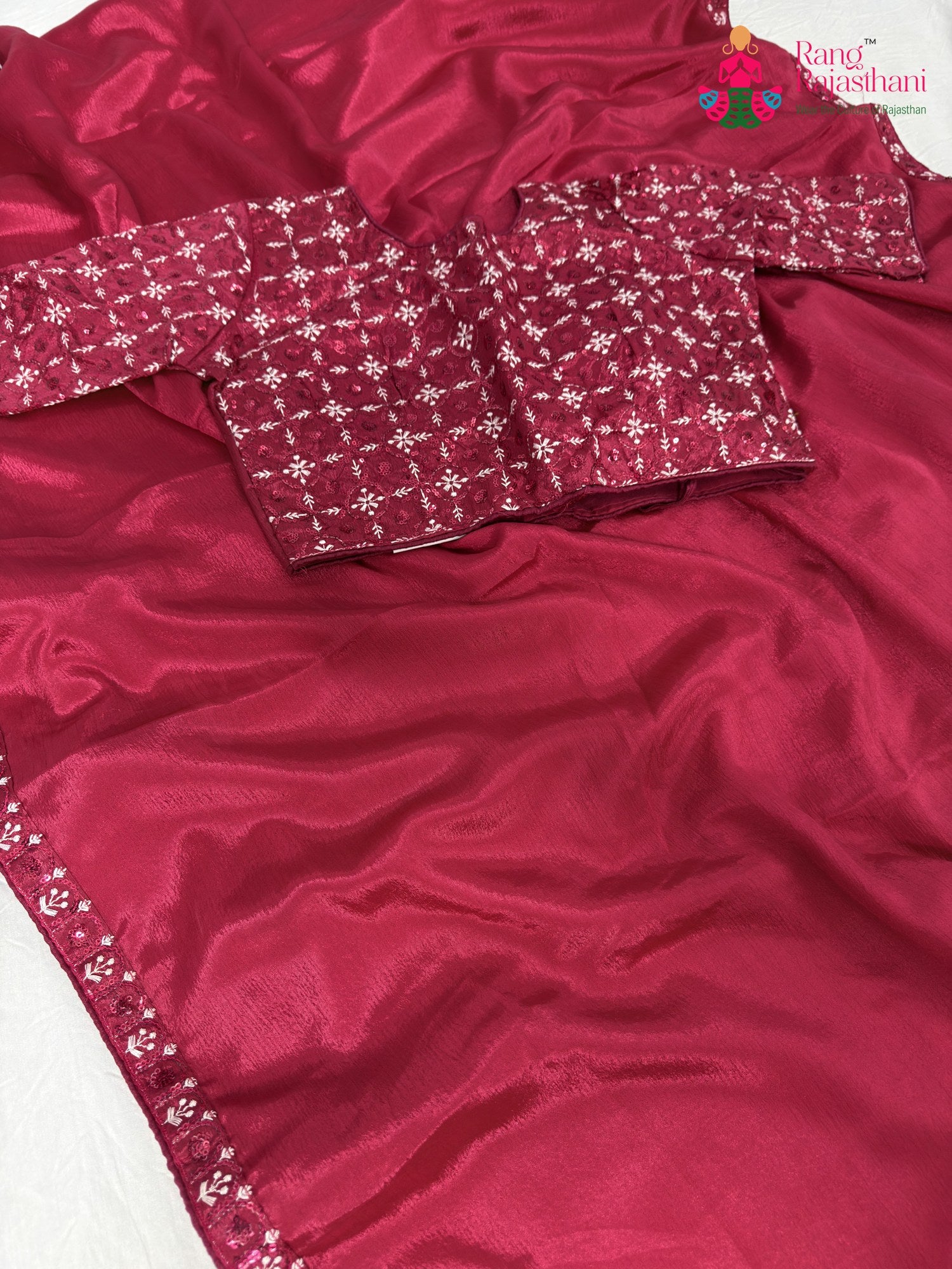 pallu detailing of rani synthetic resham embroidery saree