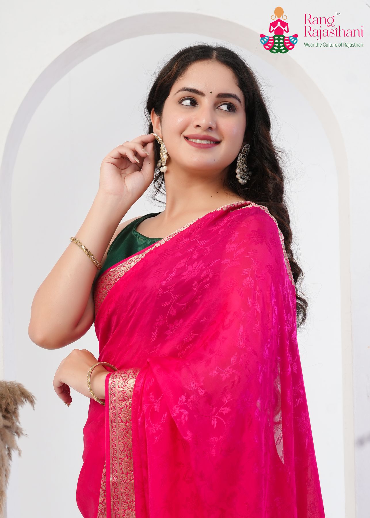 rani pure silk saree with jacquard texture for sister's gallery view 1