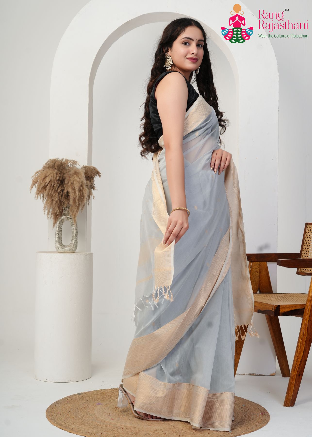 Silver Grey Pure Maheshwari Silk saree with Khaddi Work pallu detailing