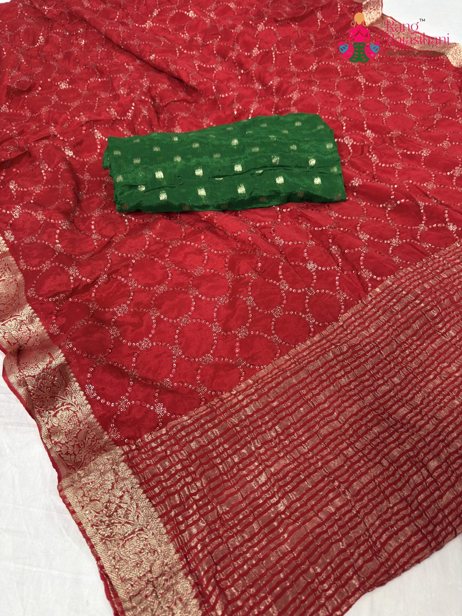pallu detailing of red chinnon sequin saree