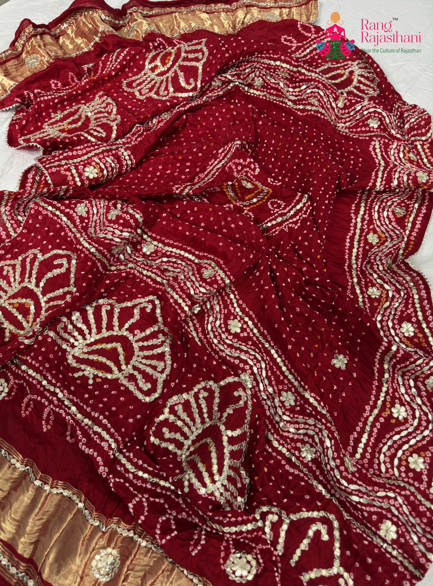 border detailing of red gajji silk bandhani dupatta 2566