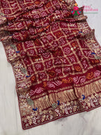 pallu detailing of red gajji silk hand embellishment dupatta 3752