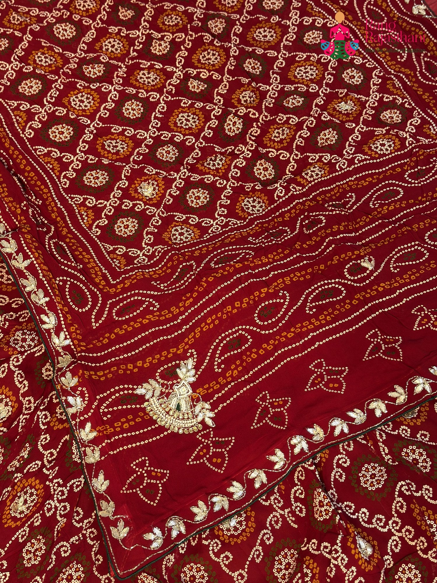 chunni detail of red pure dola silk bandhani lehenga chunni