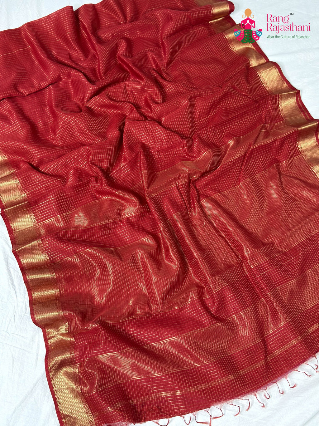 full view of red pure maheshwari silk khaddi saree