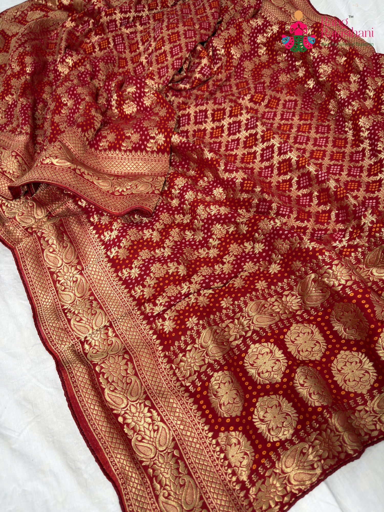 border detailing of red soft georgette banarasi zari weave dupatta 2561