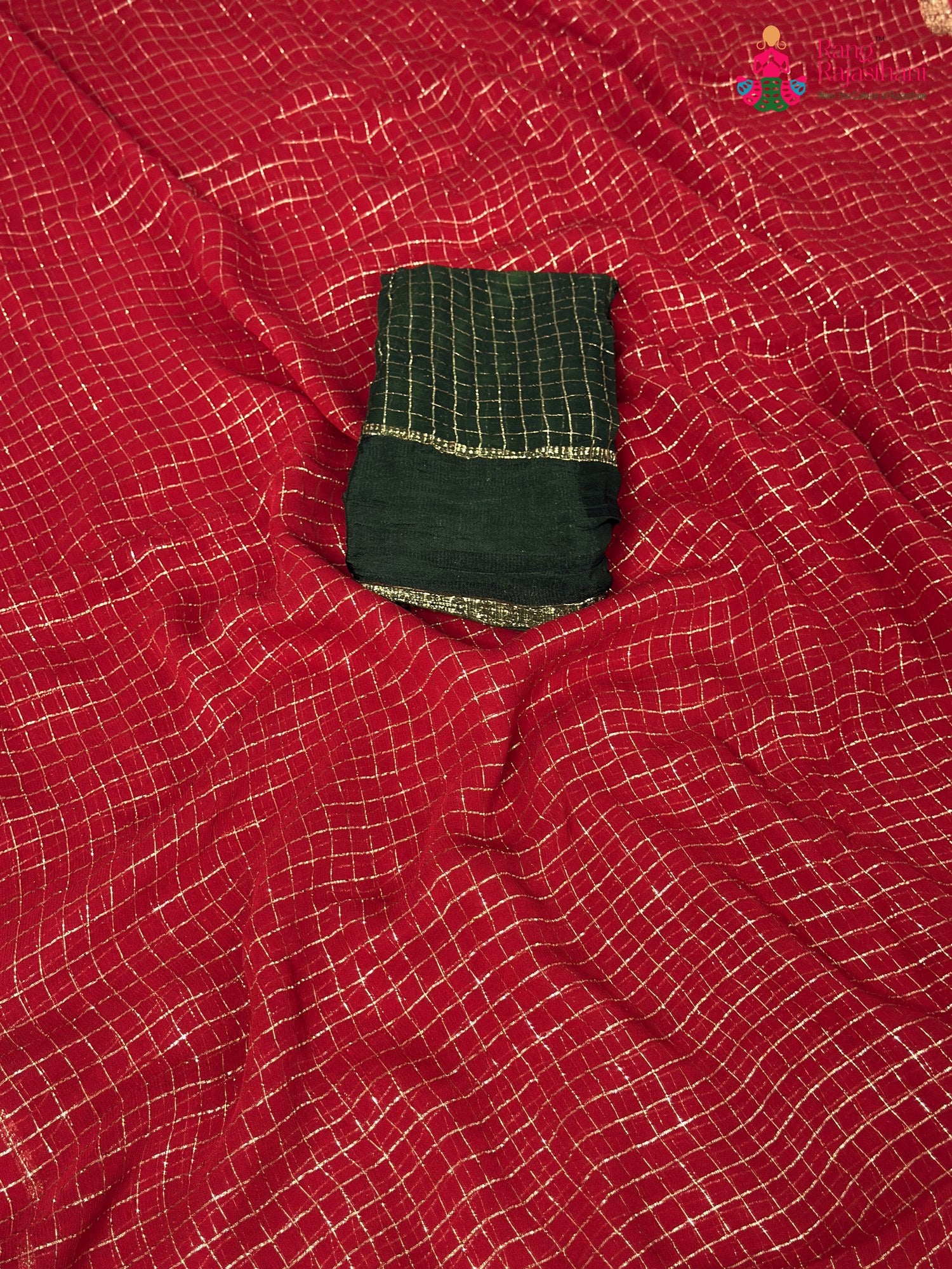 pallu detailing of red soft georgette banarasi zari weave saree