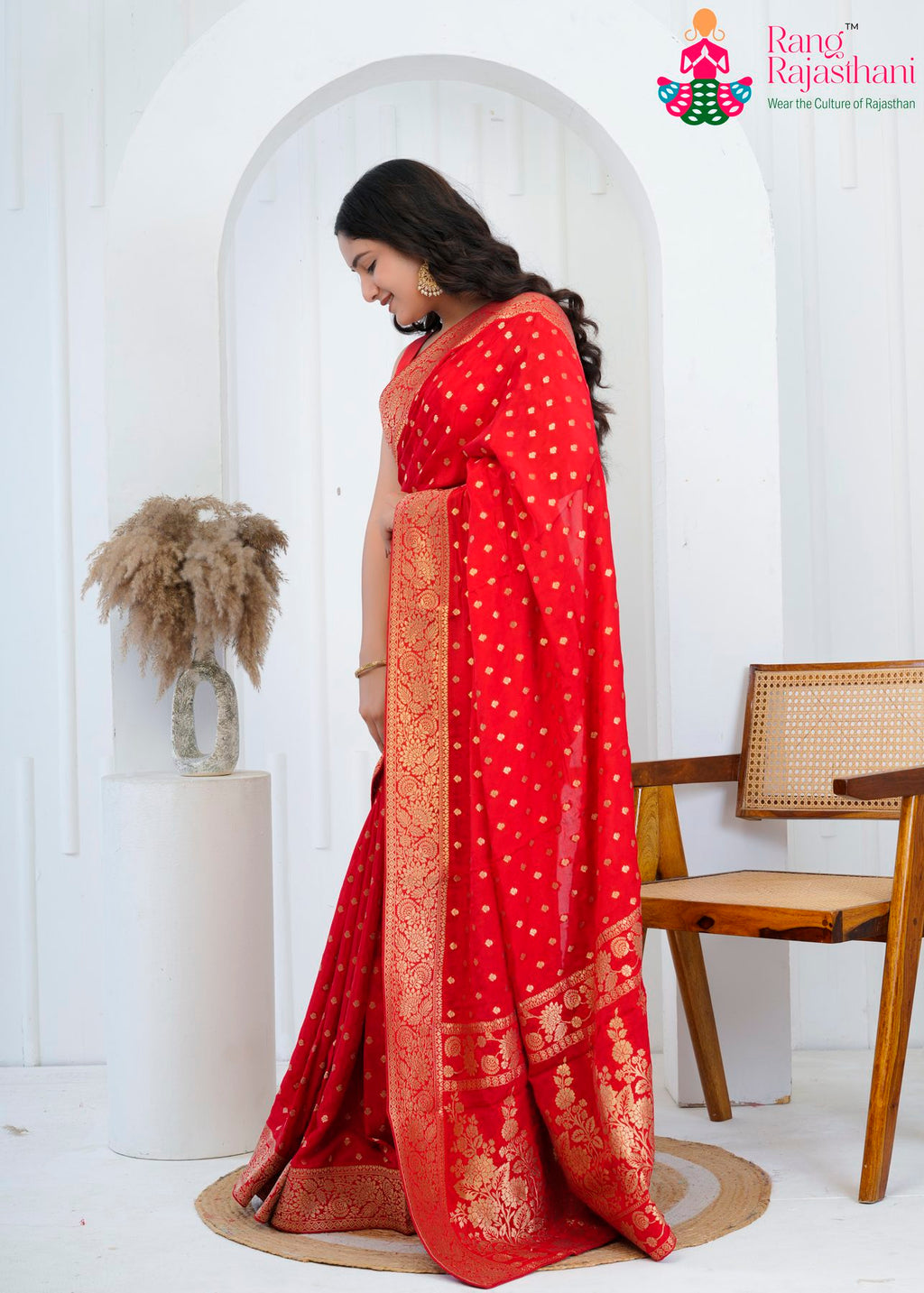 Red Pure Chinon Silk Banarasi Zari Saree : Devotional Glow