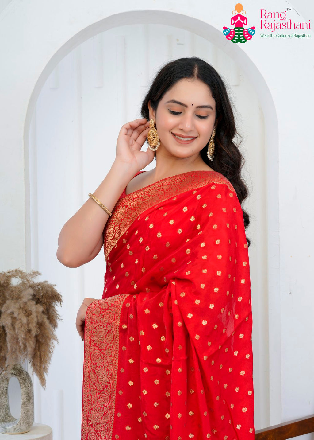 Red Pure Chinon Silk Banarasi Zari Saree : Devotional Glow