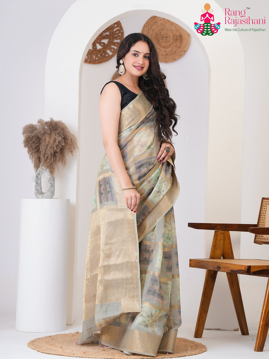 Green CottonPureSilk saree with nan side drape view