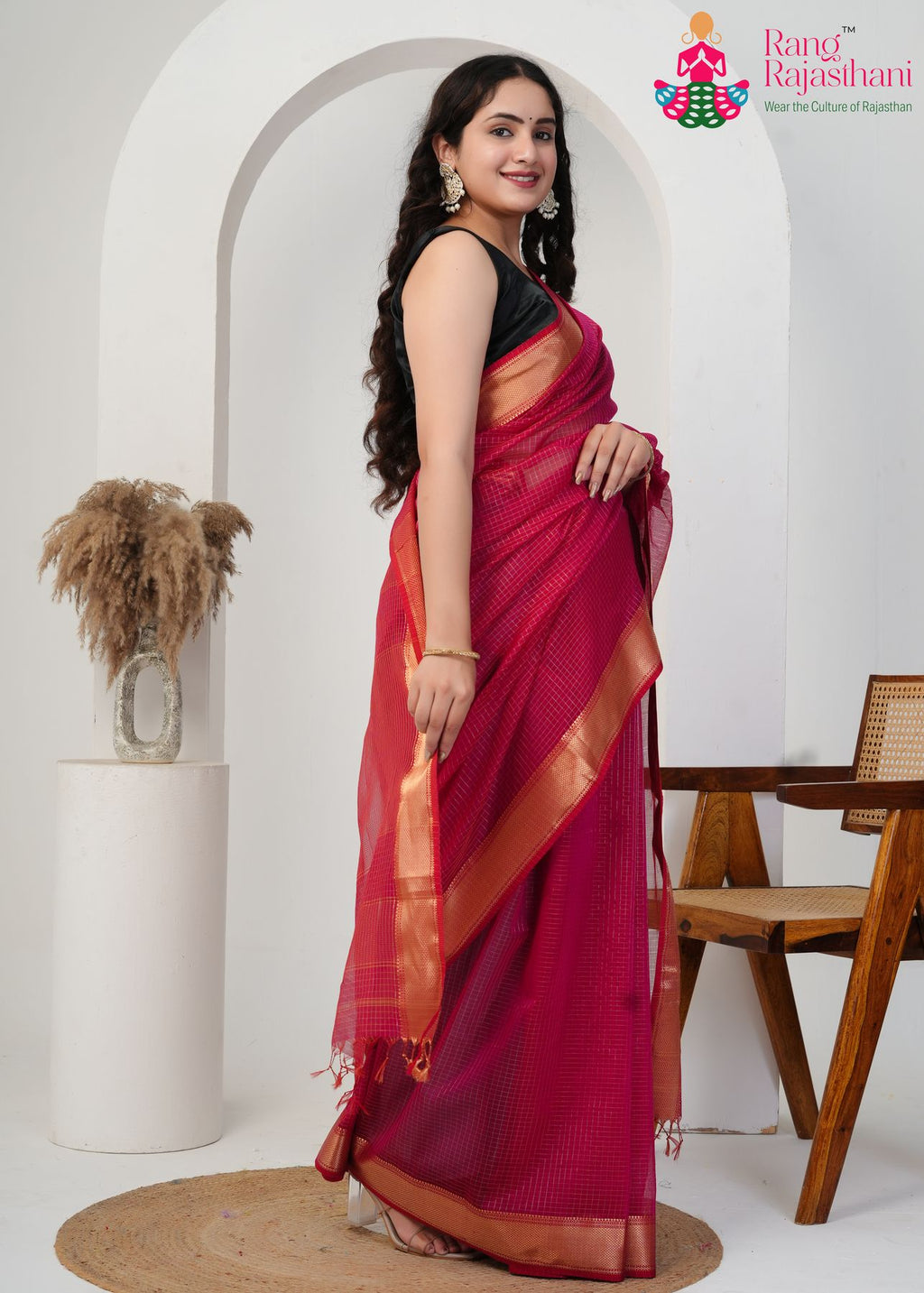 Rani Pure Maheshwari Silk saree with Khaddi Work pallu detailing