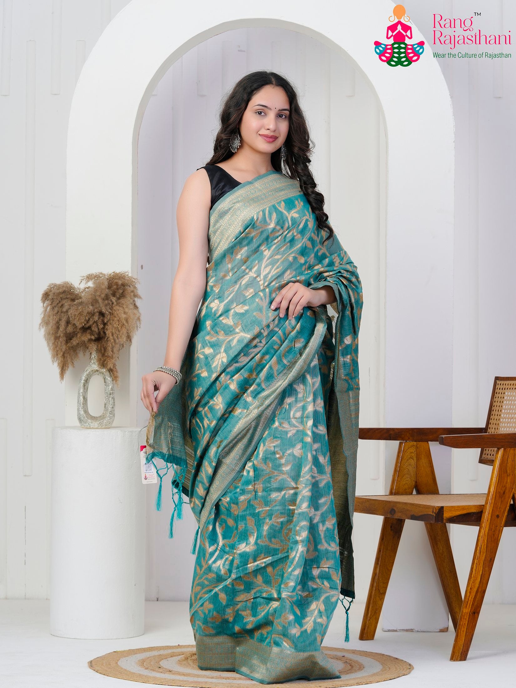 Rama Cotton saree with Printed side drape view