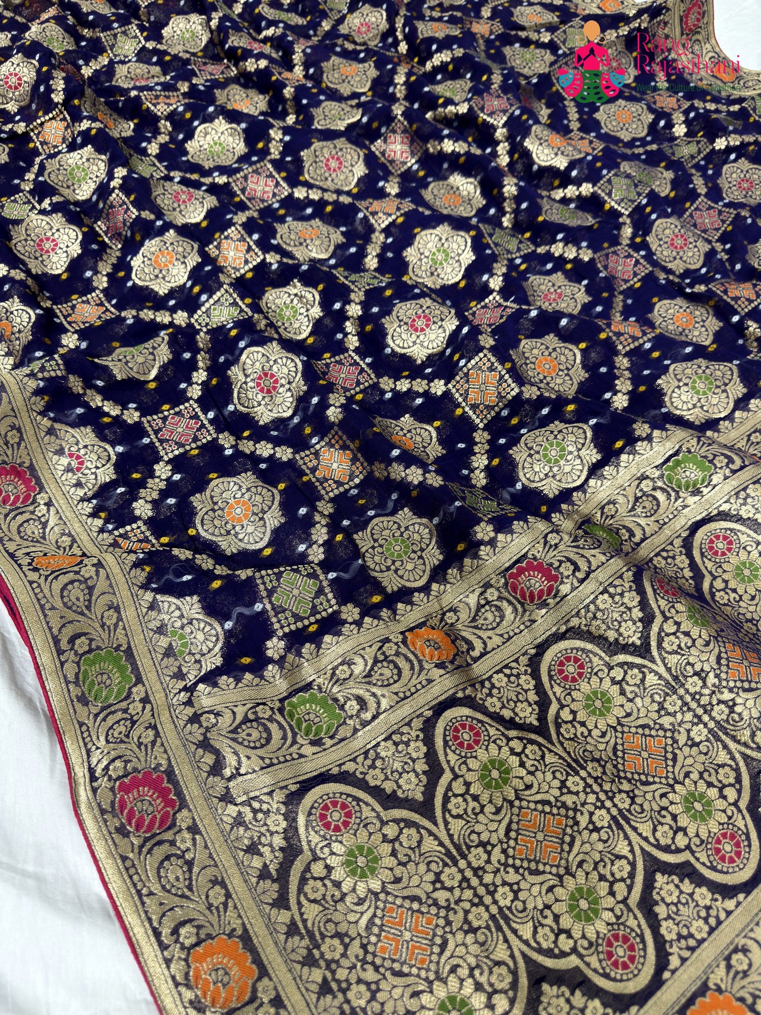 fabric texture of violet pure georgette khaddi saree