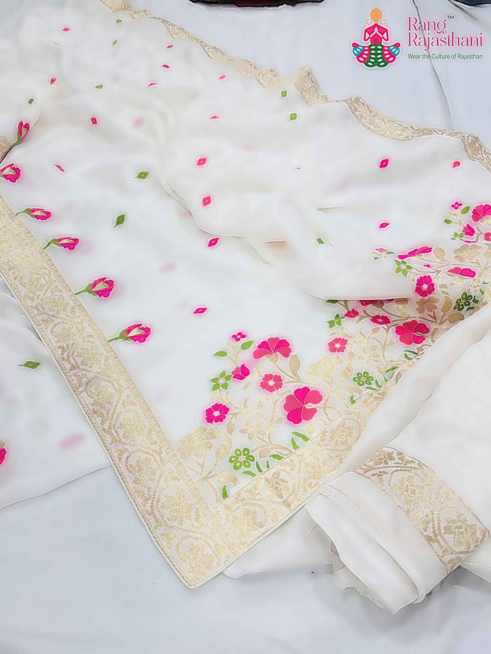 White Pure HO Silk Meenakari Saree : Pure Grace