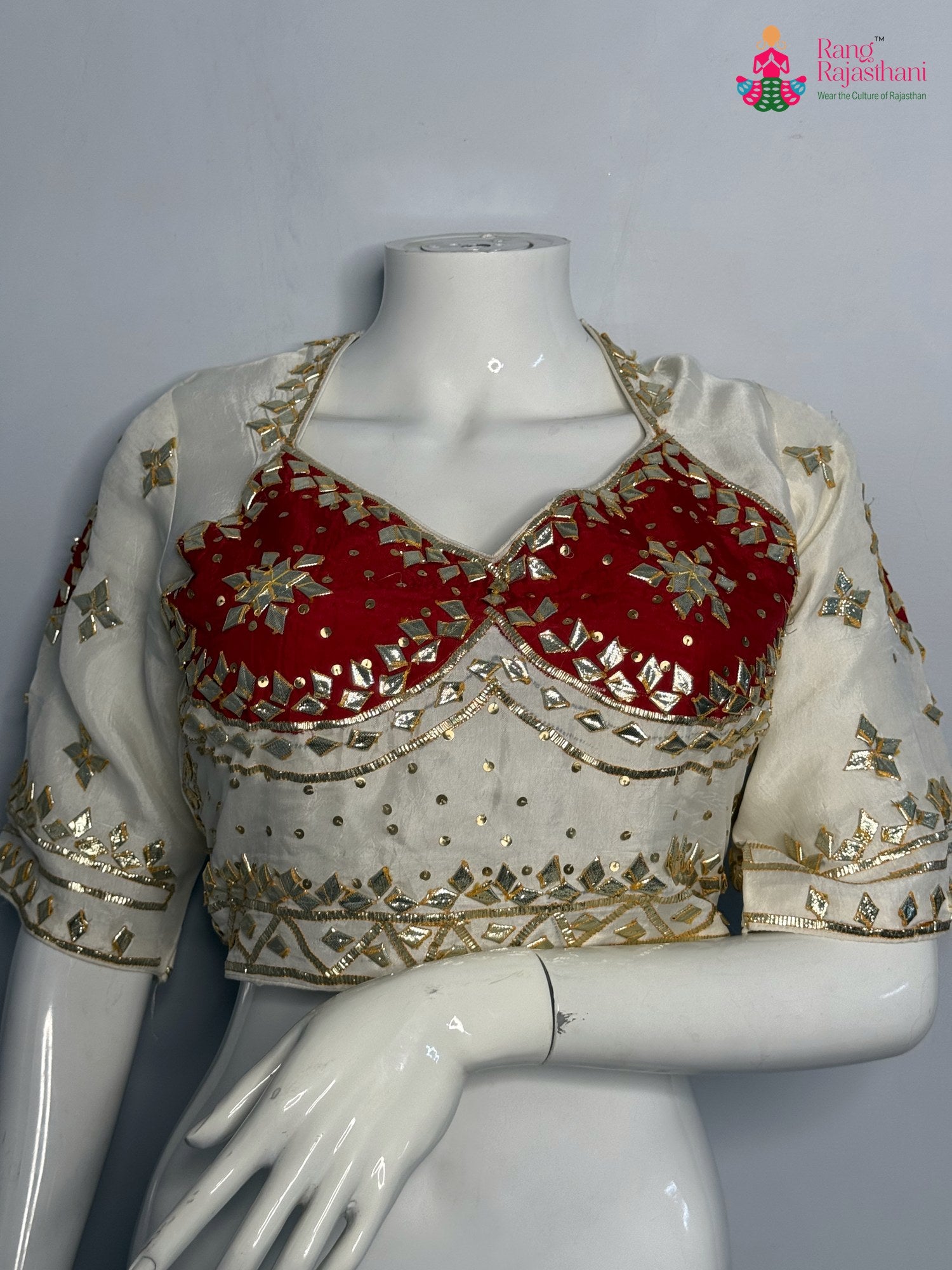 pallu detailing of white pure upada silk gota patti blouse 3759