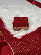border detail of white soft georgette banarasi zari weave saree