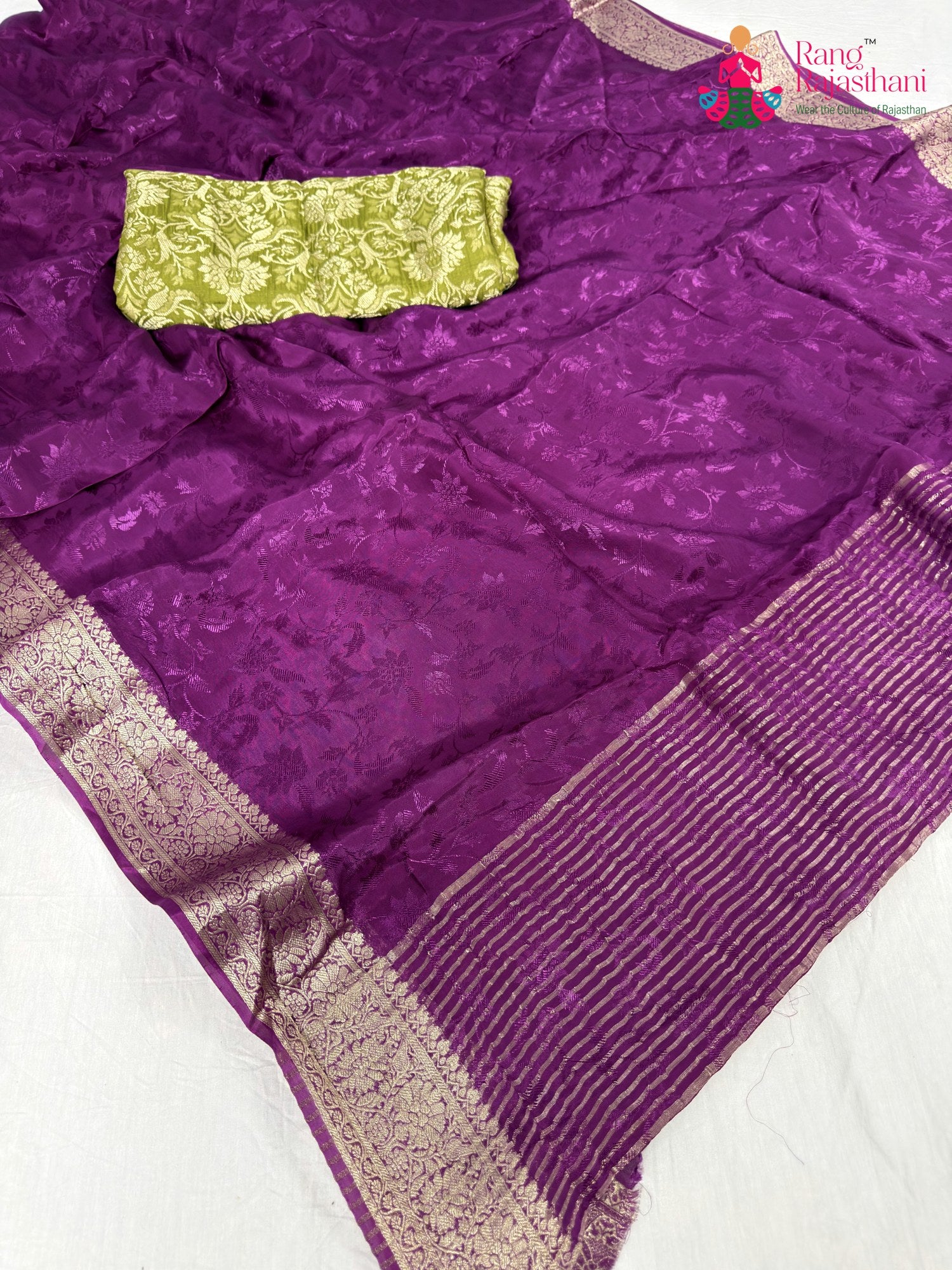 pallu detailing of wine chinnon jacquard weave saree