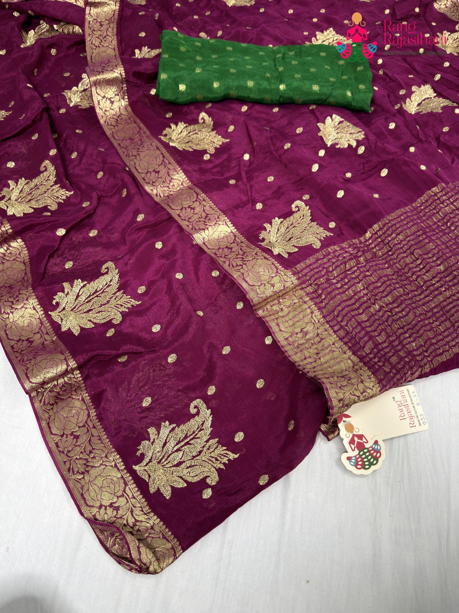 close up detailing of wine chinnon sequin saree