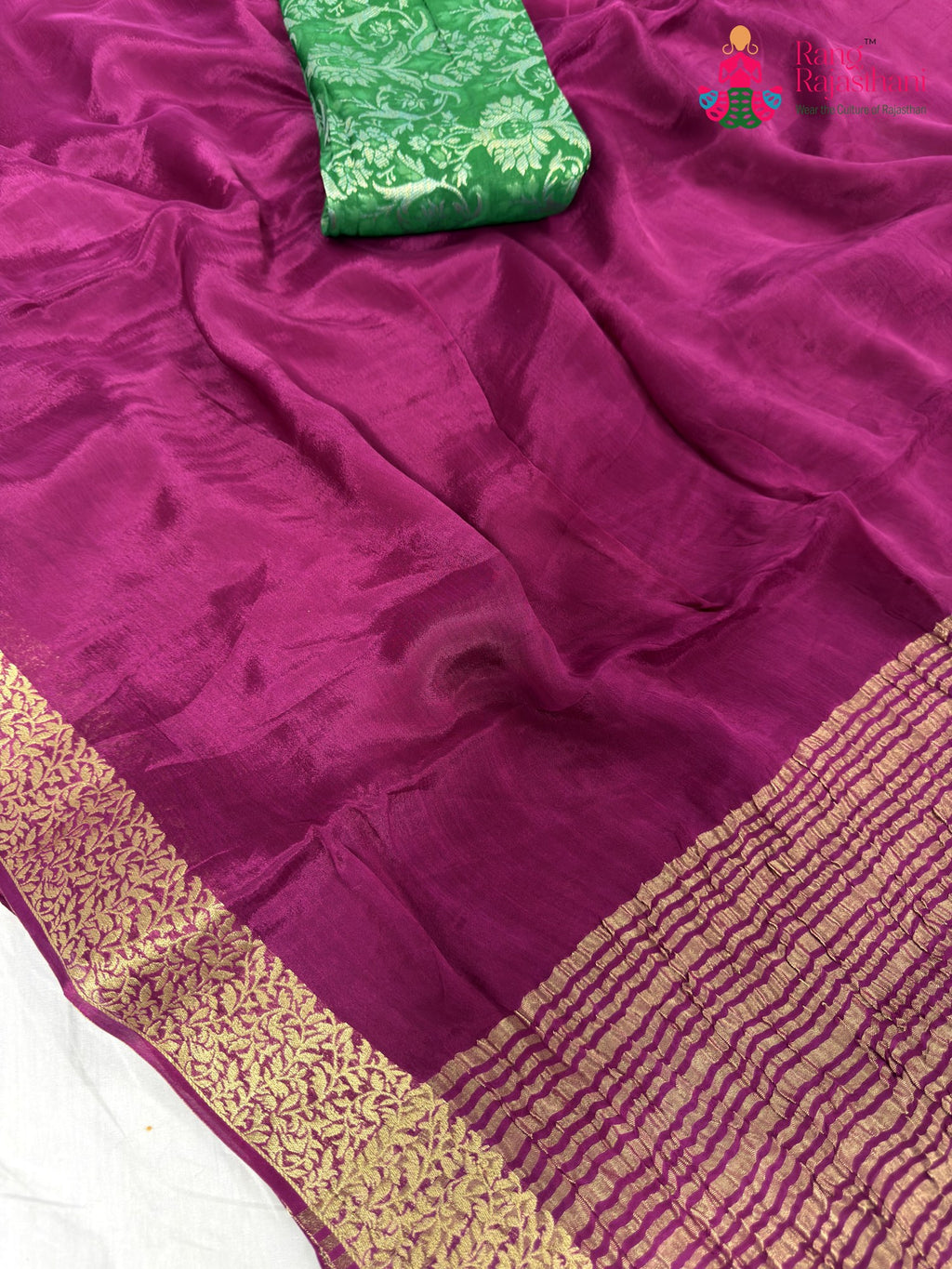 fabric texture of wine fabric saree