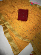 pallu detailing of yellow chinnon banarasi zari weave saree