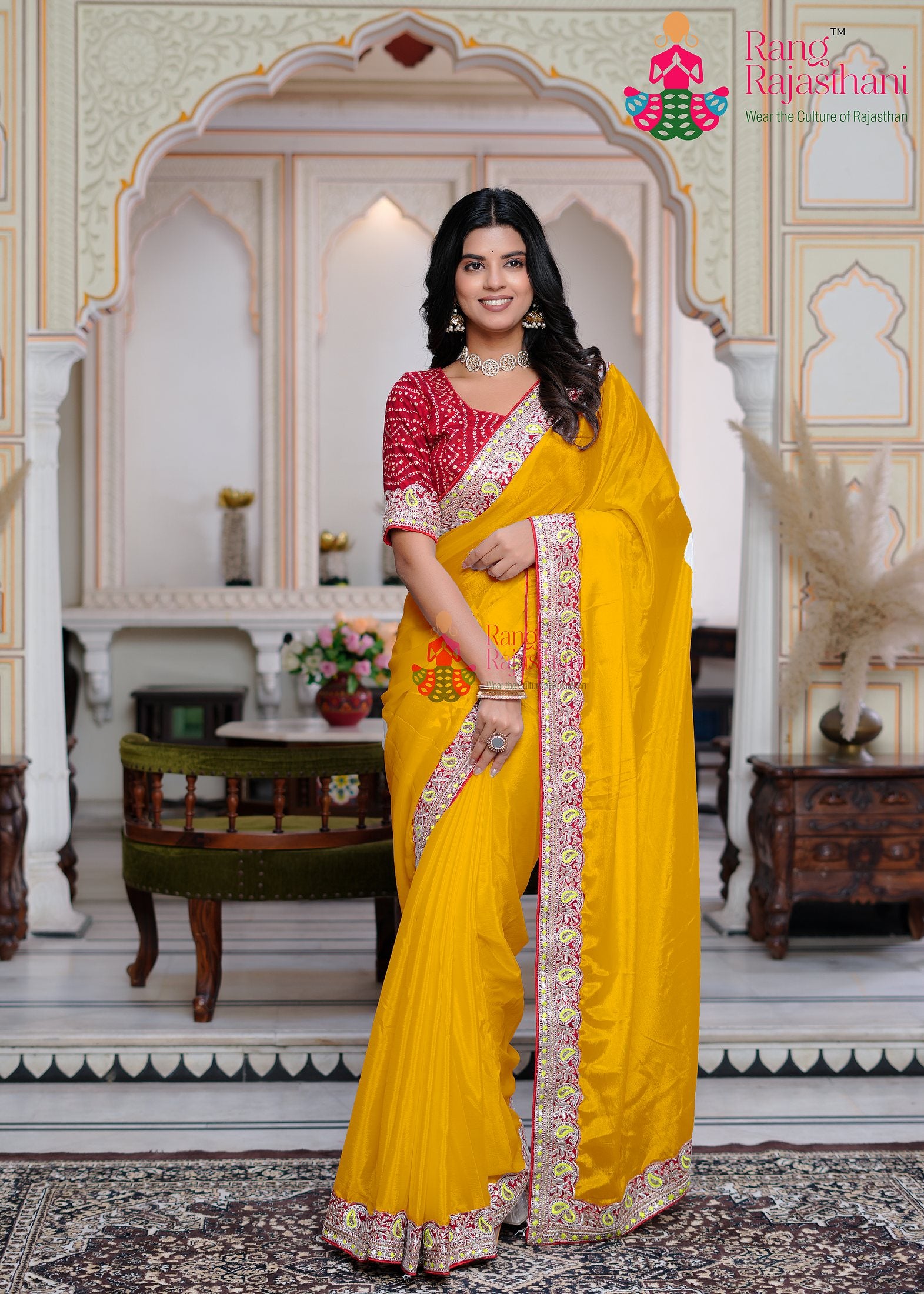 pallu detailing of yellow fabric saree 